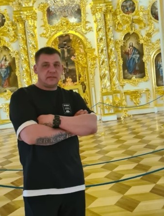 Девушка массажистка Артём, салон Артём Девушка массажистка Артём, салон Артём